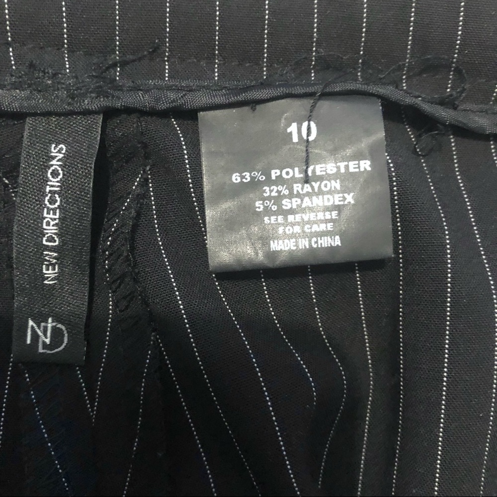 New Directions Black & White Pinstripes Wide Leg Trouser Button & Zip Closure - Picture 8 of 9